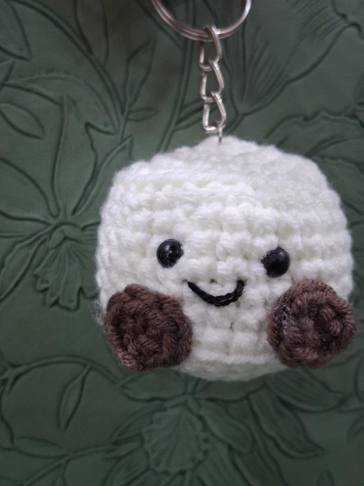 Crochet marshmellow keychain